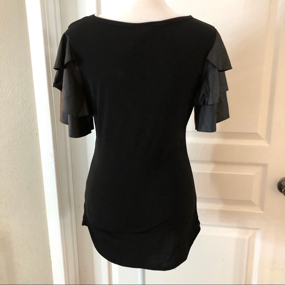 3/$20 NWT Sayany Thing ruffle sleeve blouse - Picture 4 of 6